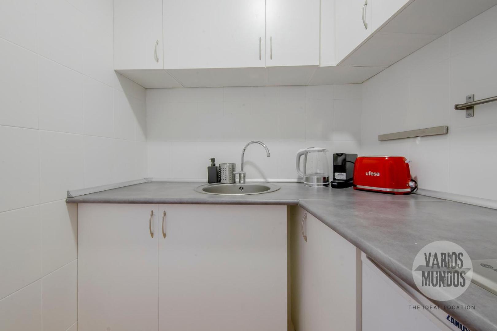 A Tus Pies 4, Carretas 25 Apartament *